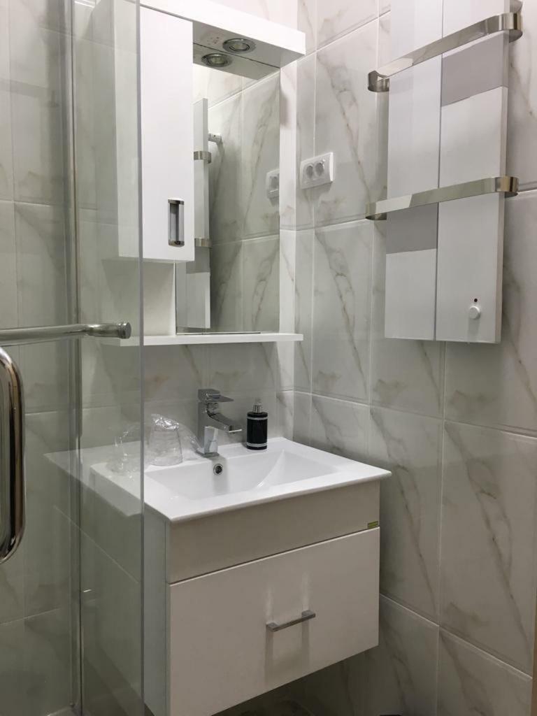 Apartmani Diksi 兹雷尼亚宁 外观 照片