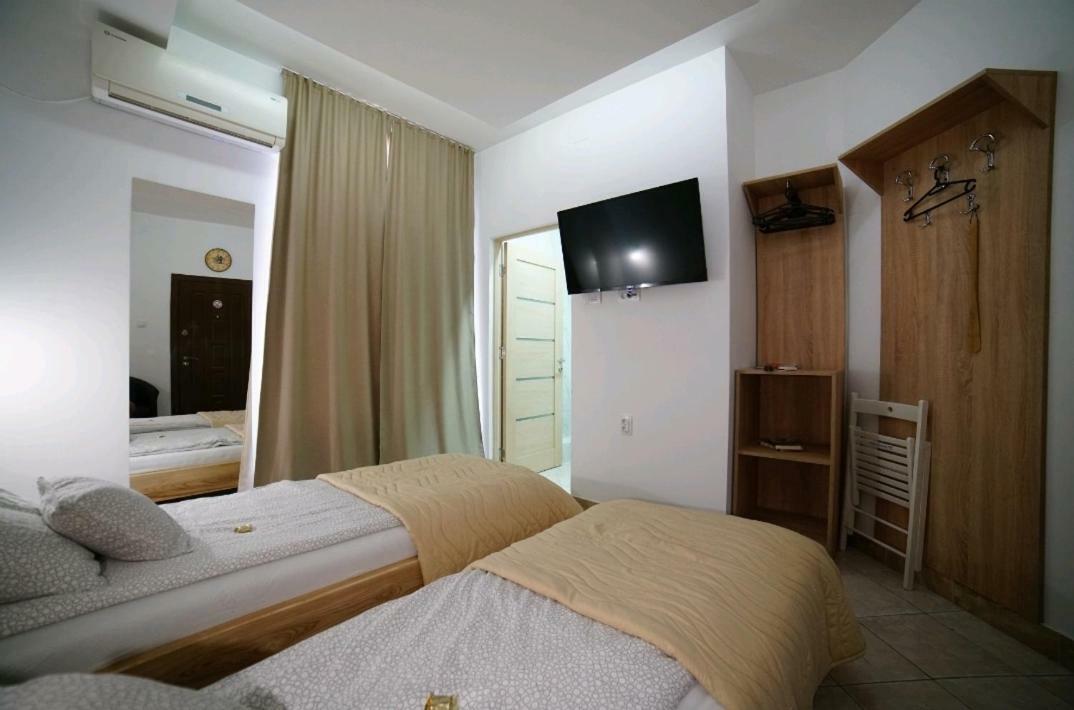 Apartmani Diksi 兹雷尼亚宁 外观 照片